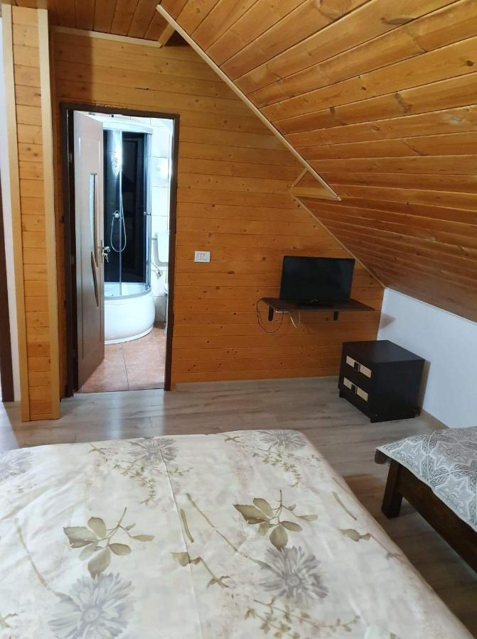 Vila Aslam Hotel Gura Humorului Kültér fotó