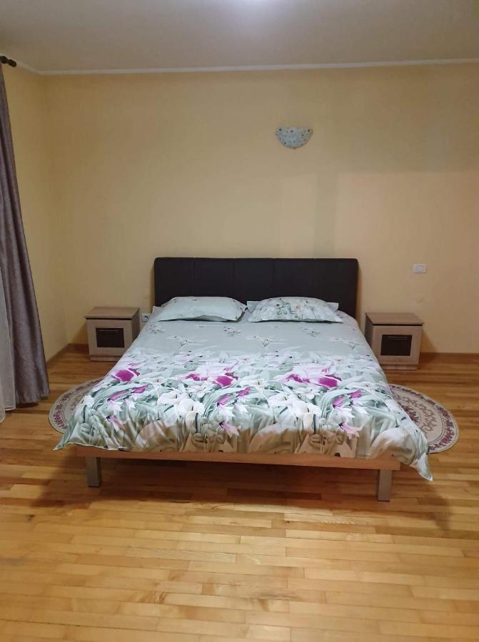 Vila Aslam Hotel Gura Humorului Kültér fotó